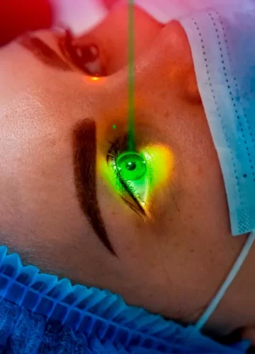 lecheniye-vtorichnoy-katarakty Заболевание вторичной катаракты, которое лечат в Каменском на проспекте Свободы, 74