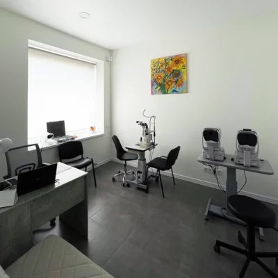 kabinet-oftalmologa-s-diagnosticheskim-oborudovaniyem-tse-klinika-kamenskoye Кабинет офтальмолога с диагностическим оборудованием «Це Клиника» Каменское